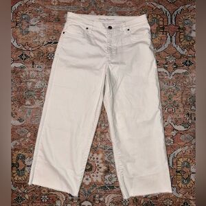 Tommy Bahama White Crop Jeans NWOT
